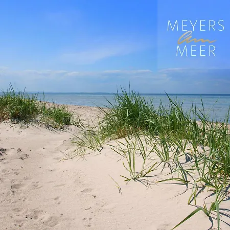 Schwarzes Holzferienhaus Mit Sauna -- L I E B L I N G S P L A T Z -- An Der Ostsee, Bei Wismar, 500m, Alles Inklusive Zierow