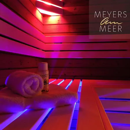 Schwarzes Holzferienhaus Mit Sauna -- L I E B L I N G S P L A T Z -- An Der Ostsee, Bei Wismar, 500m, Alles Inklusive