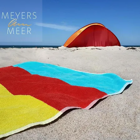 Holiday home Schwarzes Holzferienhaus: Baltic Sea Sauna Retreat Zierow